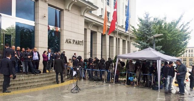 Gözler Ankara&#039;da! Başbakan Davutoğlu konuşacak