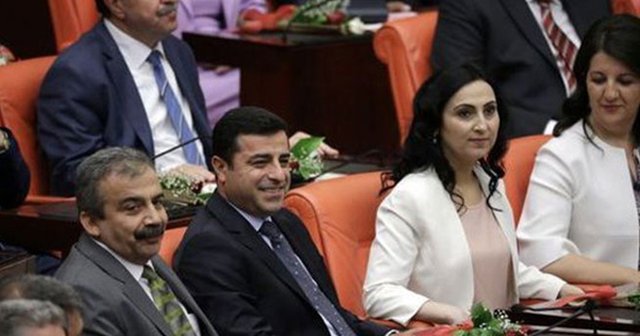 Gözler HDP&#039;de, şimdi ne olacak