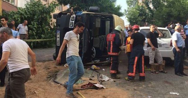 İstanbul&#039;da feci kaza, 10 yaralı