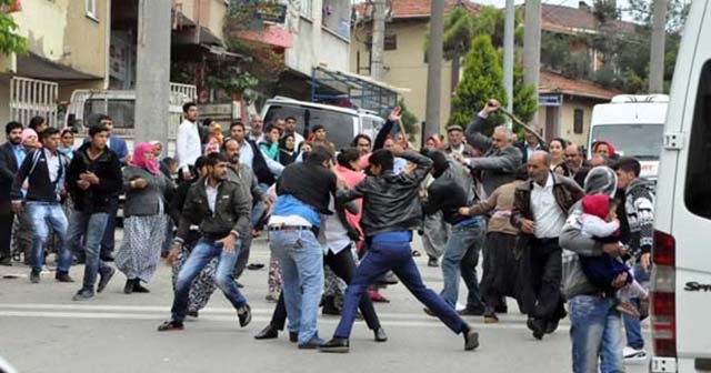 Kocaeli’nde iki ailenin kavgası dehşete düşürdü