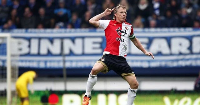Kuyt, Feyenoord'la sözleşme uzattı
