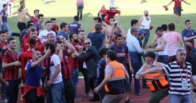 Maç bitti! Ortalık fena karıştı