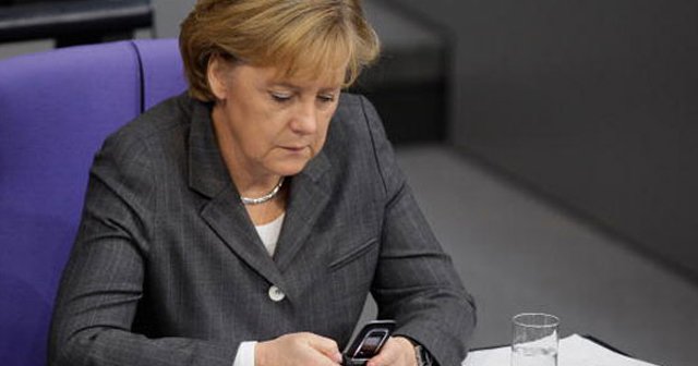 Merkel&#039;den Başbakan Yıldırım&#039;a telefon