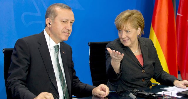 Merkel&#039;den vize açıklaması