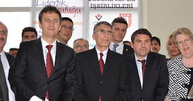 Prof. Dr. Sancar'ın ismi laboratuvara verildi