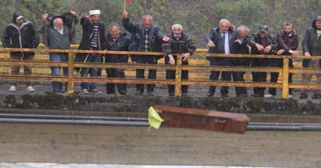 Rize'de ilginç protesto