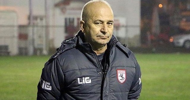 Samsunspor Teknik Direktörü Engin Korukır istifa etti