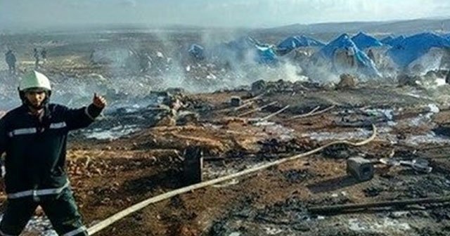 Sınırda sığınmacı kampı vuruldu