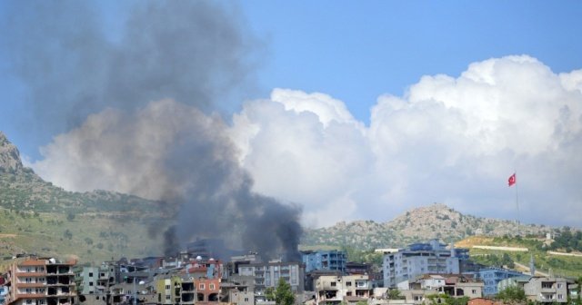 Şırnak&#039;ta teröristler dar alana sıkıştırıldı