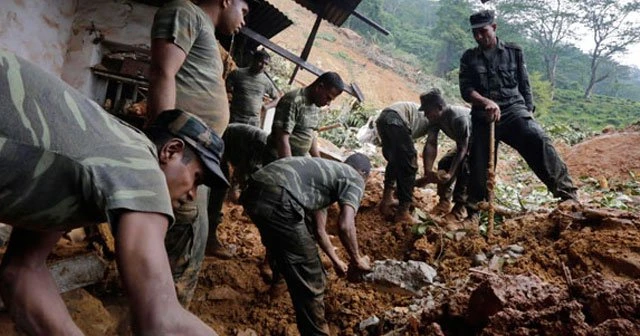 Sri Lanka’da toprak kayması felaketi!