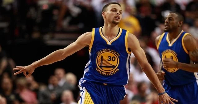 Stephen Curry'den NBA rekoru
