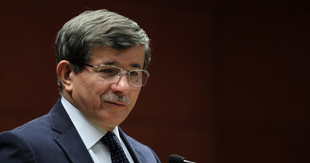 Ahmet Davutoğlu&#039;ndan vezneciler saldırısına ilk yorum