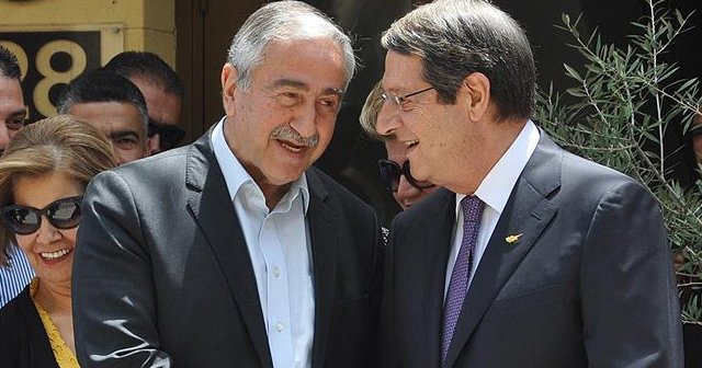 Akıncı ile Anastasiadis ara bölgede buluştu