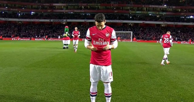 Almanlar kafayı şimdi de Mesut Özil&#039;e taktı!