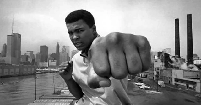 Apple, Muhammed Ali'ye vefasını gösterdi