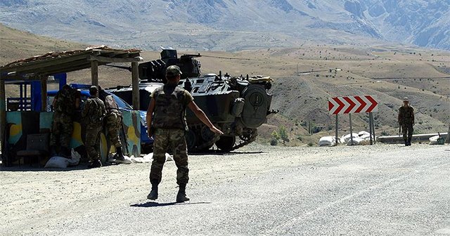 Bitlis&#039;te hain saldırı, 1 asker şehit