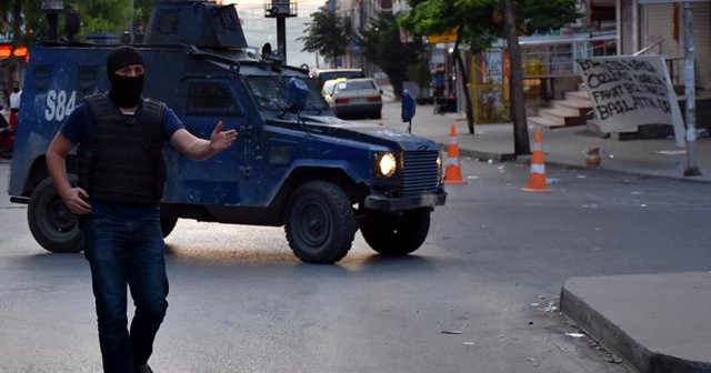 Bomba süsü verilen tüp polisi alarma geçirdi