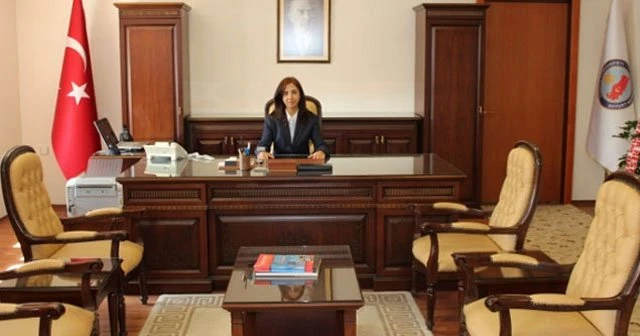 Cumhuriyet tarihinin 4. kadın valisi!