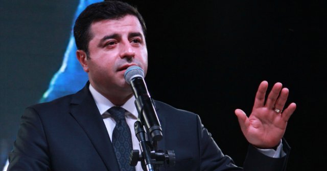 Demirtaş halkı yine meydanlara çağırdı