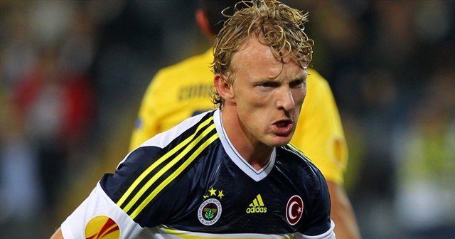 Dirk Kuyt ülkesinde dolandırıldı