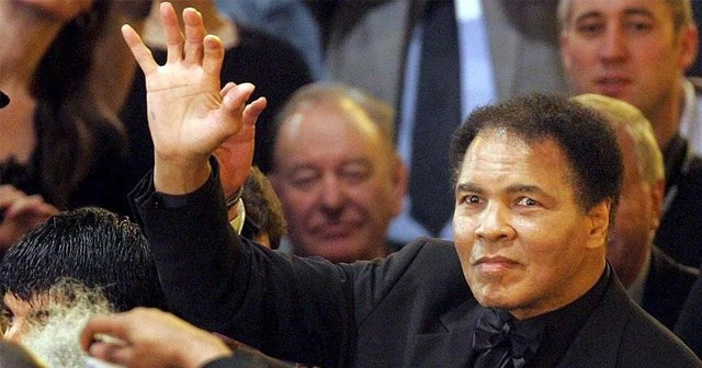 Efsanevi boksör Muhammed Ali hayatını kaybetti