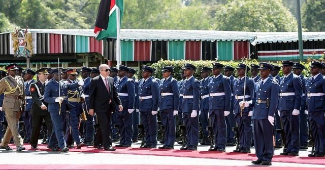 Erdoğan Kenya&#039;da resmi törenle karşılandı