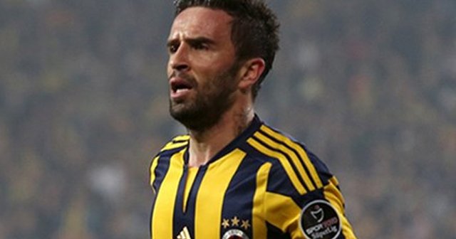 Fenerbahçe Gökhan Gönül ile yollarını ayırdı