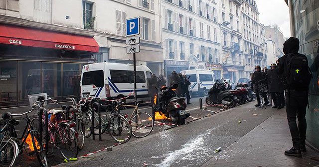 Fransa&#039;da grev ve protestolar yasaklanabilir