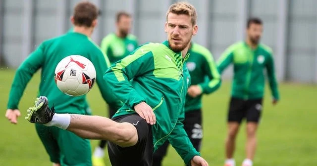 Galatasaray Serdar Aziz'i renklerine bağladı