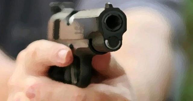 Galericiye evinin önünde silahlı saldırı