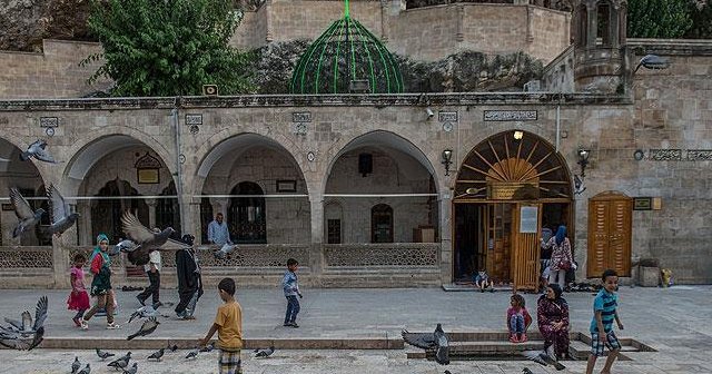 Hazreti İbrahim&#039;in makamı yenilendi