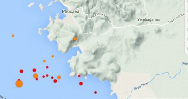 İzmir sabaha kadar sallandı