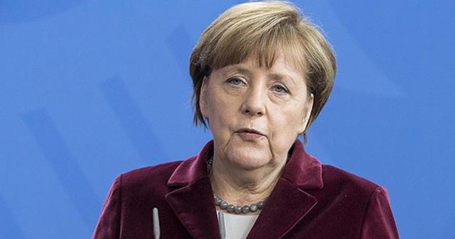 Merkel&#039;in sözcüsünden &#039;Türkiye&#039; açıklaması