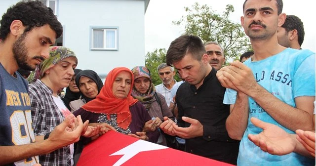 Saldırıda ölen eski milli güreşçi son yolculuğuna uğurlandı