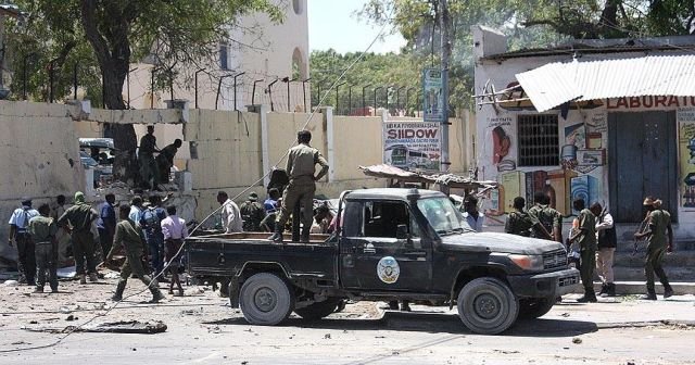 Somali&#039;de askeri karargaha saldırı