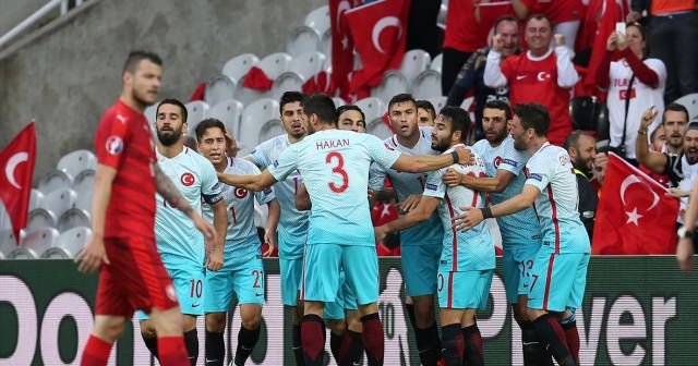 UEFA&#039;dan Türkiye&#039;ye büyük ayıp