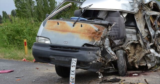 Uşak&#039;ta trafik kazası, 1 ölü