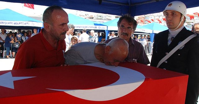 &#039;Şehit oğlumdan nöbeti devralmaya hazırım&#039;