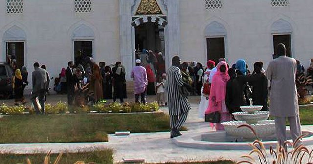 ABD&#039;de camiye kurulacak seçim sandığının iptali tepki çekti