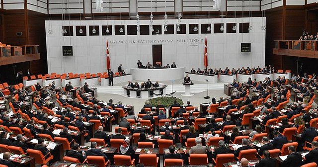 AK Parti TBMM İçtüzüğü için harekete geçiyor