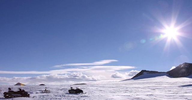 Antarktika&#039;daki ozon deliği küçülüyor
