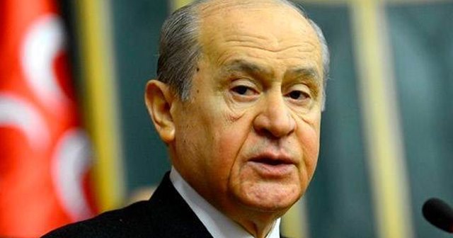 Bahçeli, &#039;O bozkurt işareti yapanı gözaltına alın&#039;