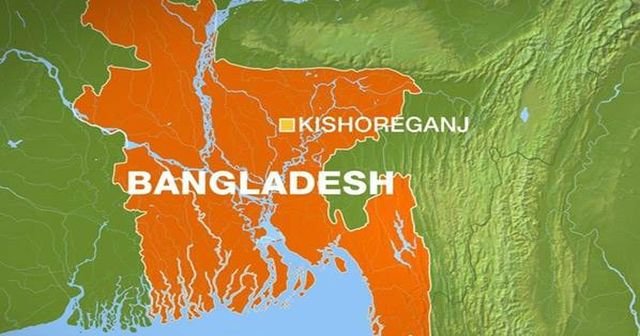 Bangladeş&#039;de camiye korkunç saldırı!