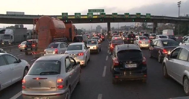 Çamlıca gişelerde bayram yoğunluğu