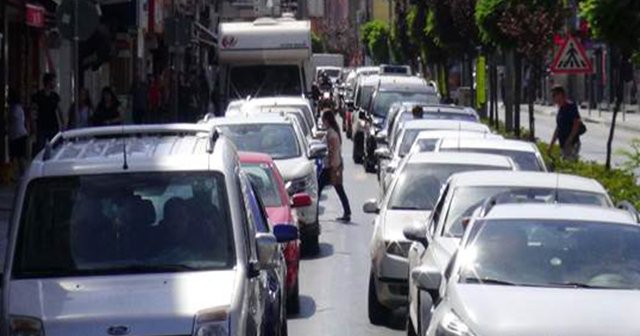 Çanakkale’de feribotlarda bayram yoğunluğu devam ediyor