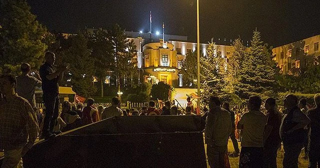Darbecilere 'teslim olun' çağrısı