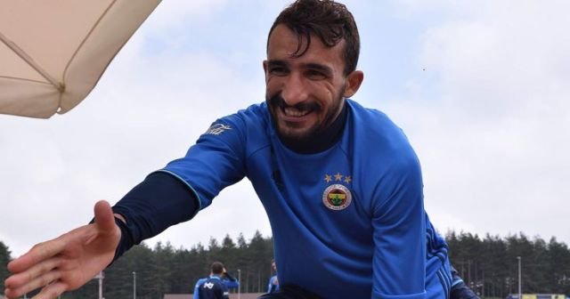 Fenerbahçe'de Mehmet Topal imzalıyor