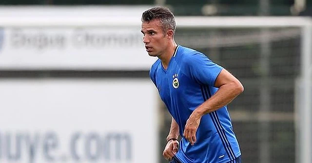 Fenerbahçe'den Van Persie açıklaması
