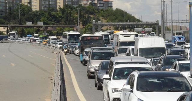 FSM&#039;de trafik kazası! 2 yaralı