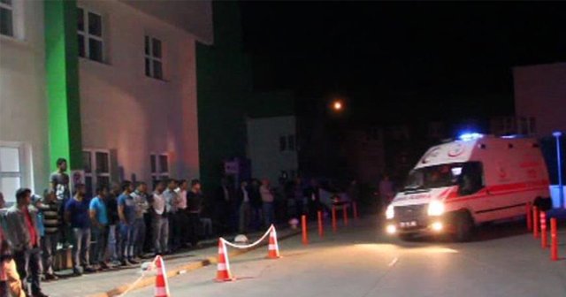 Giresun&#039;da polis aracına silahlı saldırı, 3 yaralı